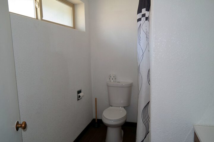 Room 9 of 19