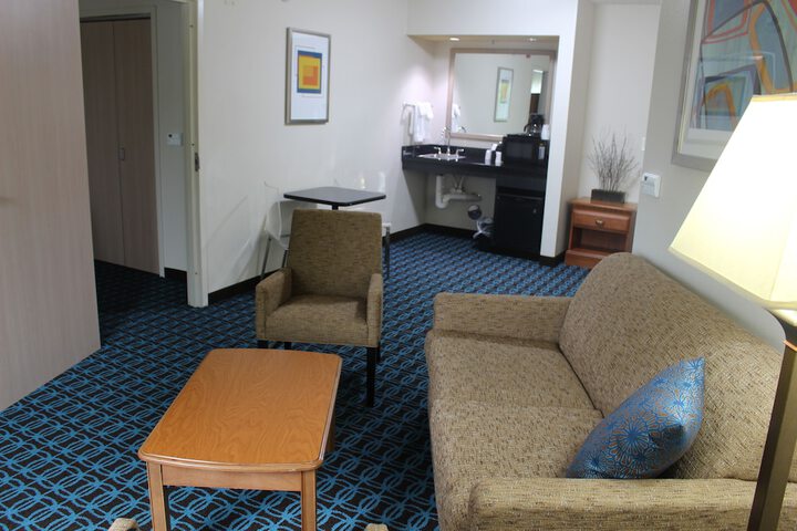 Room 62 of 104