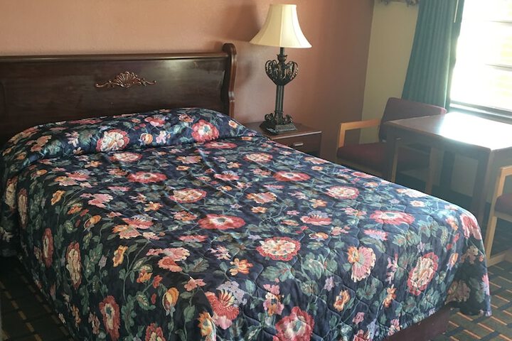 Room 63 of 80