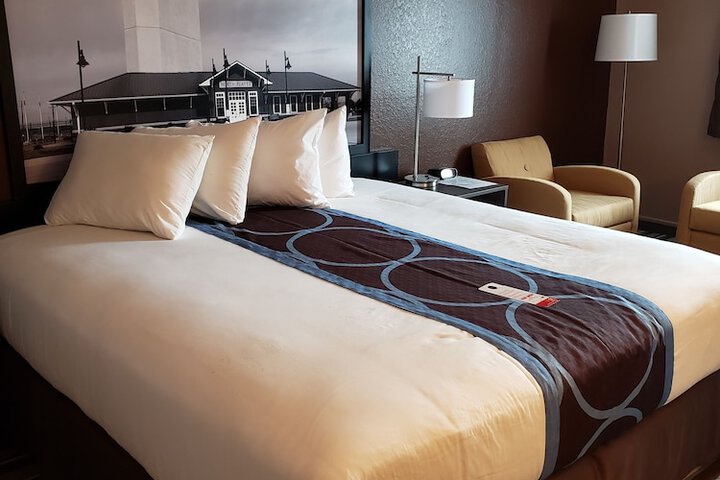 Room 42 of 51