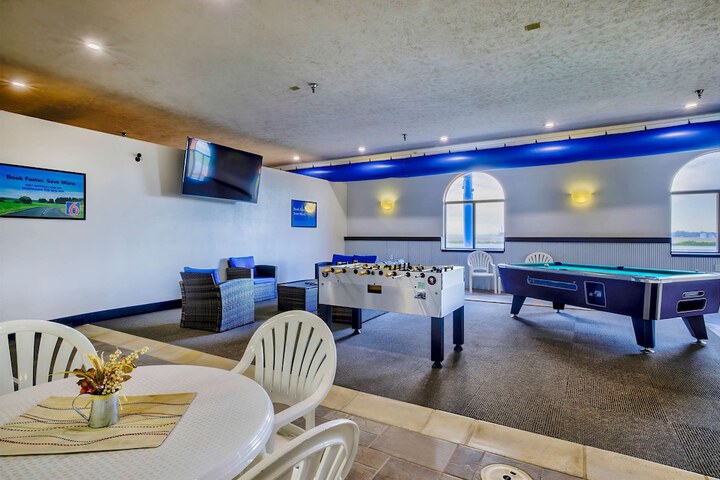 Motel 6 Percival IA
