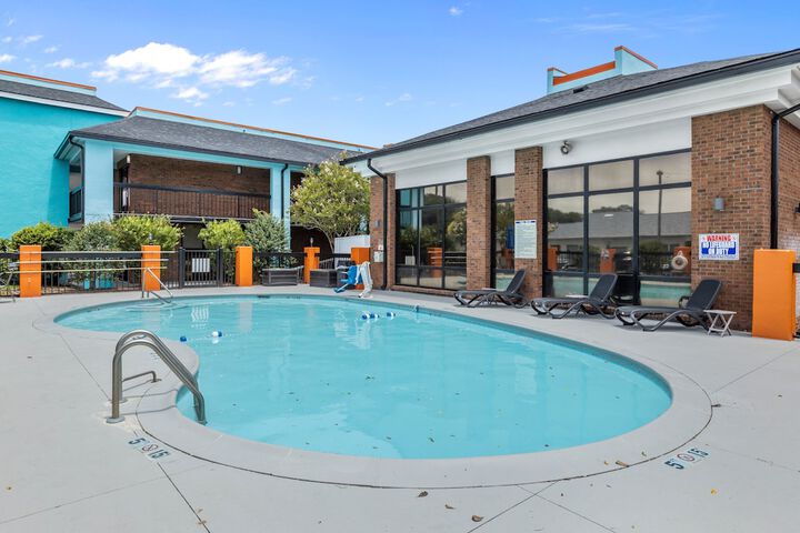 Pool 26 of 63