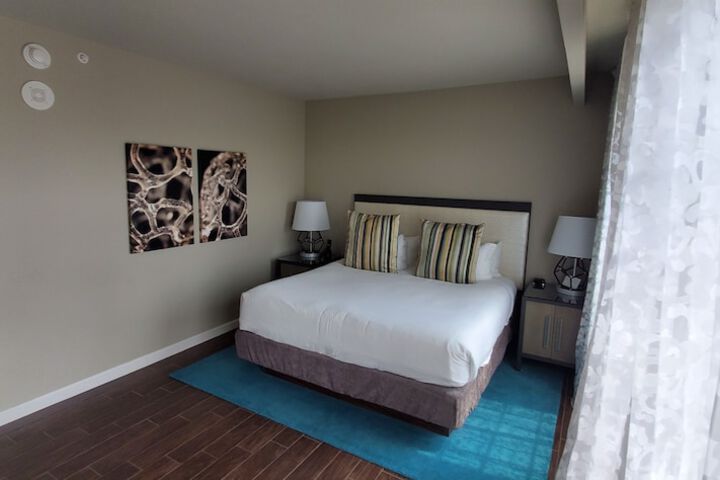 Room 75 of 124