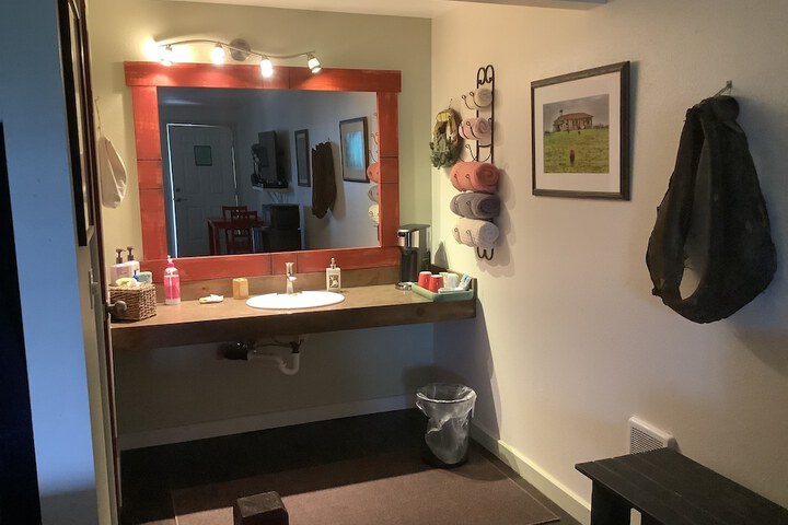 Room 147 of 200