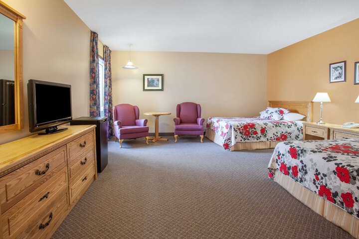 Room 34 of 82