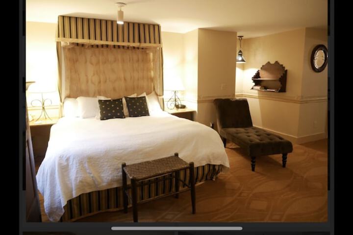 Room 26 of 42