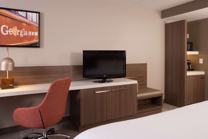 Room 22 of 49