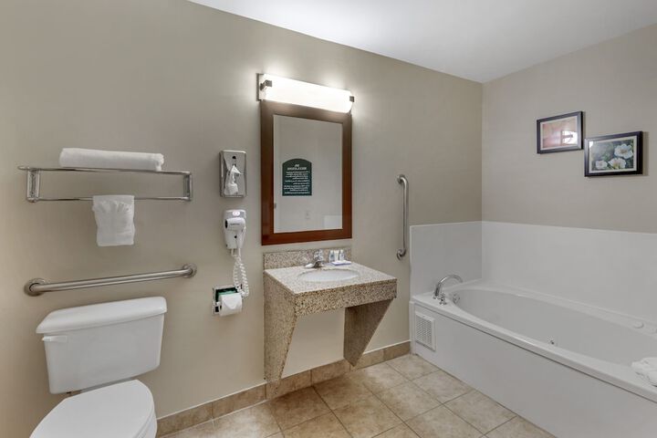 Room 21 of 27
