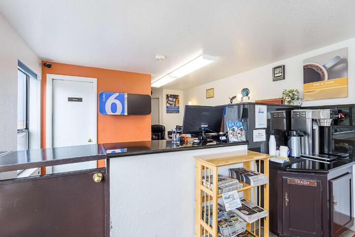 Motel 6 Gold Beach OR