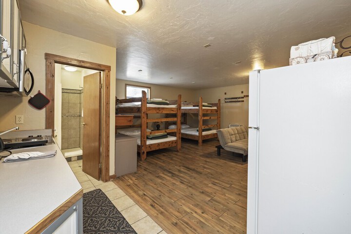 Room 47 of 65