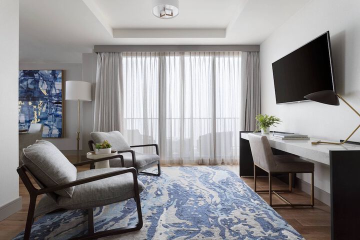 Room 47 of 118