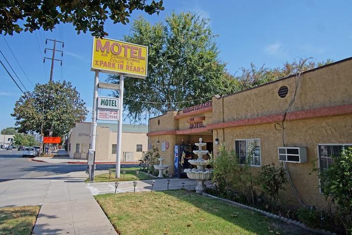 Griffith Park Motel - LA Hollywood Area