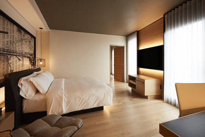 Room 18 of 44