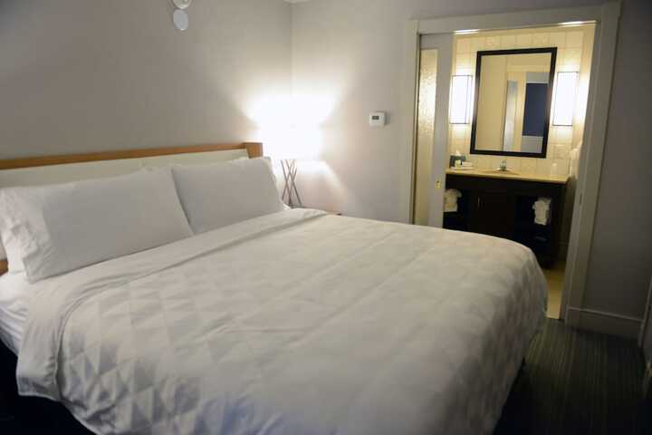 Room 15 of 61