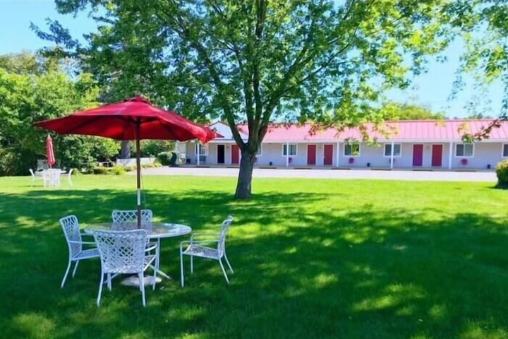 Belmont Motel