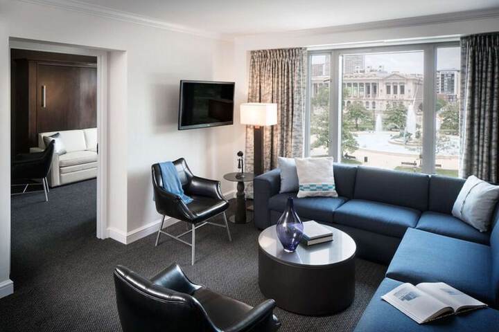 The Logan Philadelphia Curio Collection by Hilton