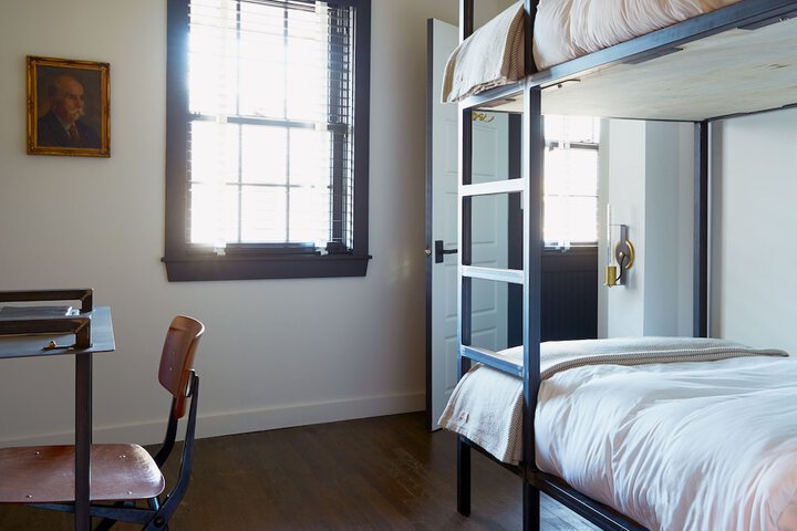 Room 20 of 44