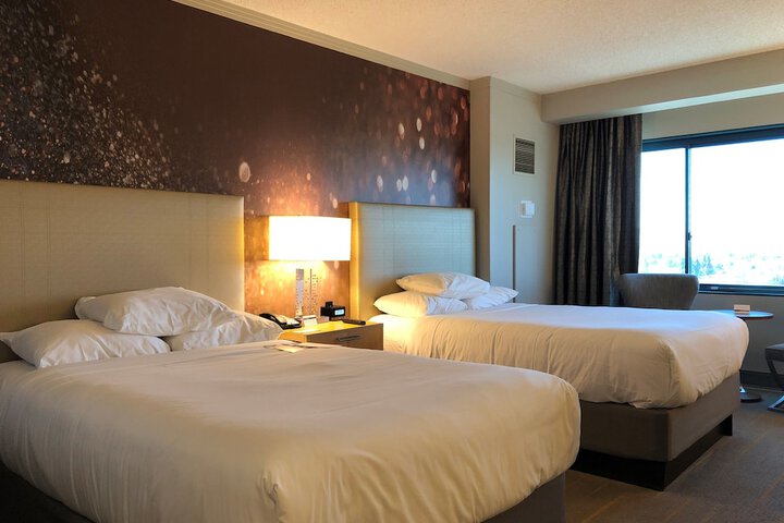 Room 32 of 54