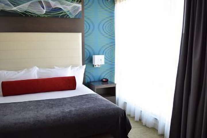 Room 13 of 50