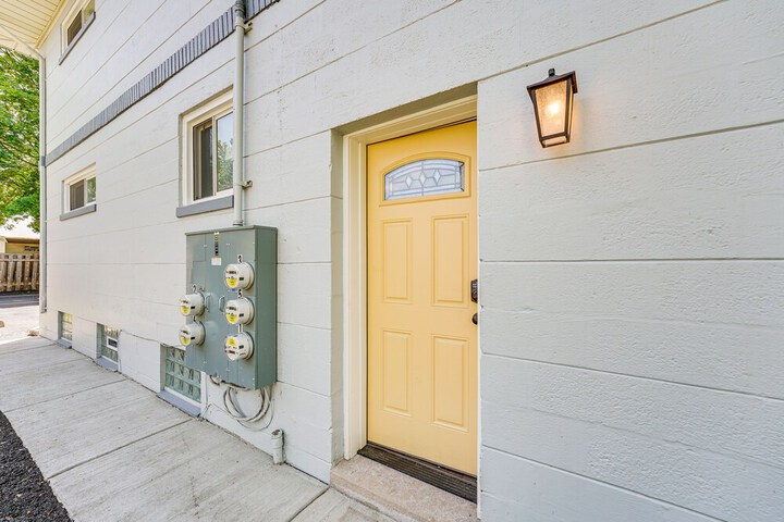 Pet-friendly Vacation Rental Apt Near Bishop Park!