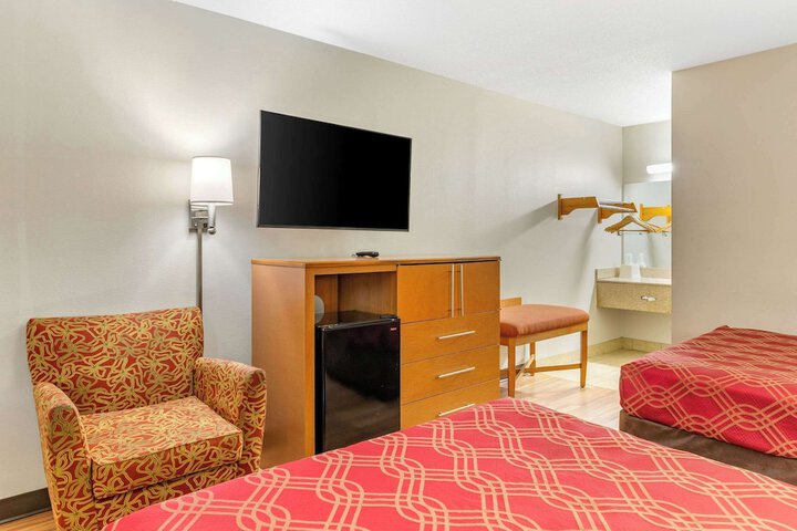 Room 23 of 25