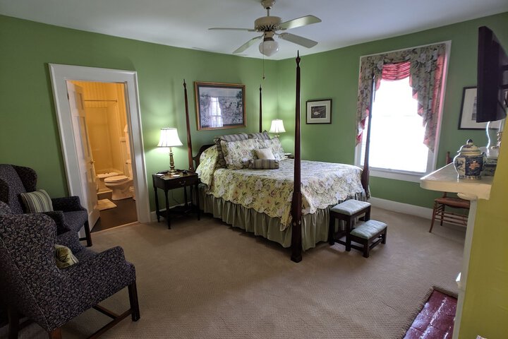 Room 61 of 75