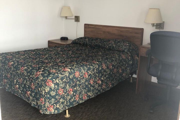 Room 19 of 37