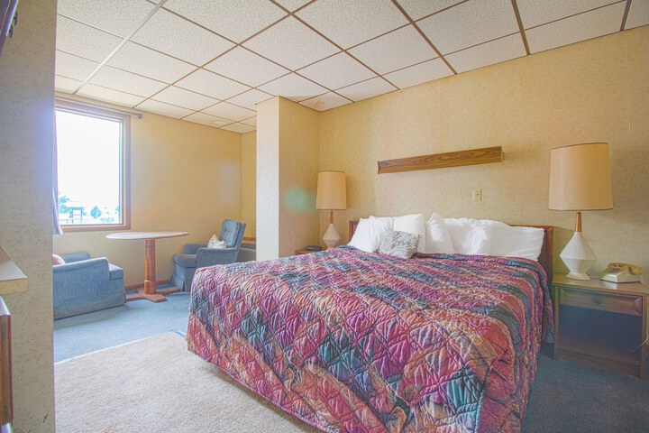 Room 44 of 65
