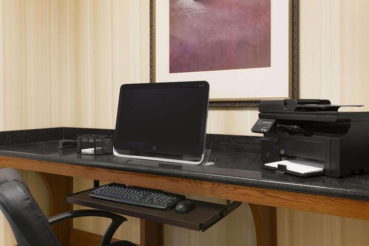 Business Center 45 of 45
