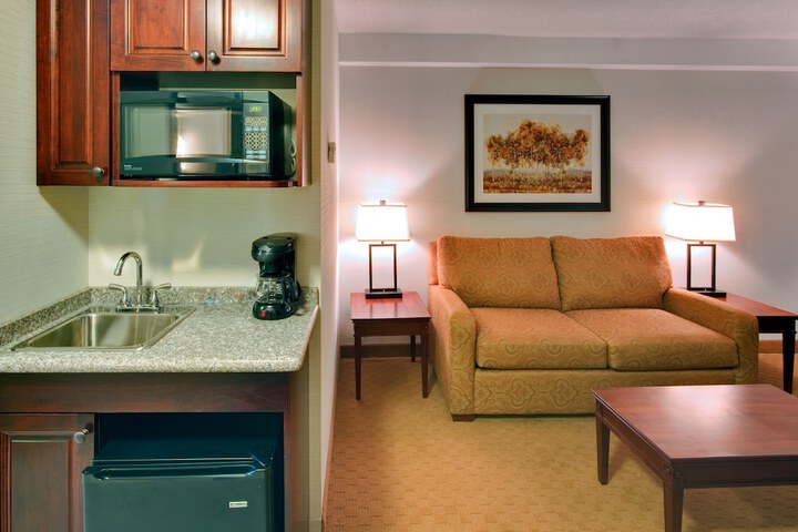 Room 17 of 36