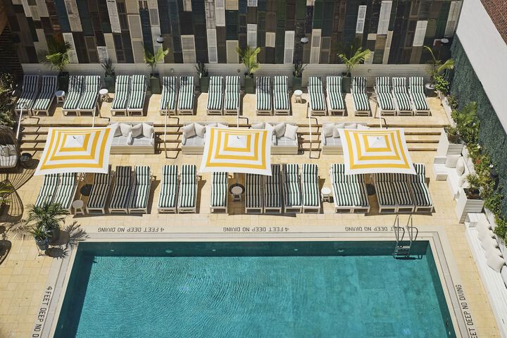 Pool 7 of 60