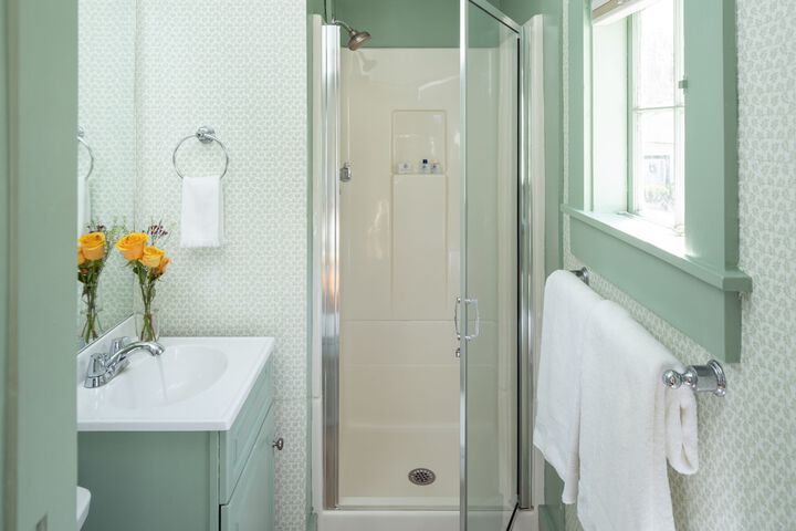 Waldo Emerson Inn