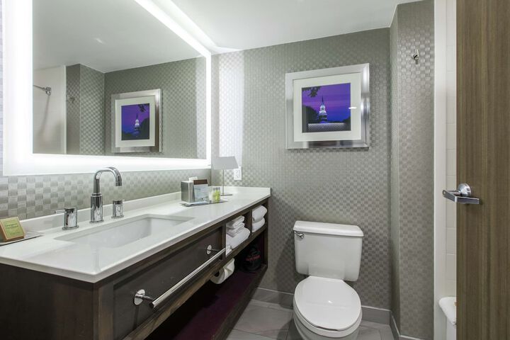 Room 30 of 73