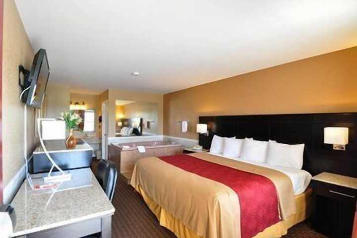 Econo Lodge Princess Anne