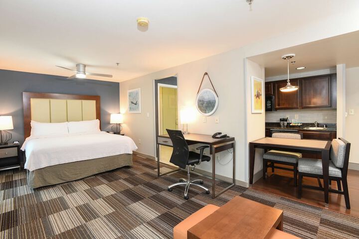 Room 31 of 76