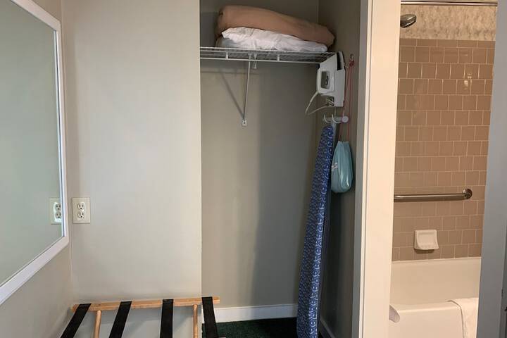 Room 72 of 155
