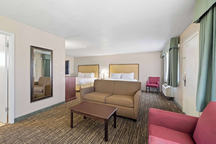 Room 36 of 60