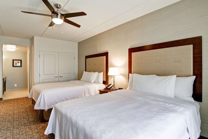 Room 25 of 40