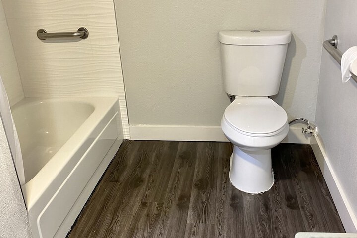 Room 21 of 51
