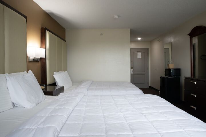 Room 12 of 35