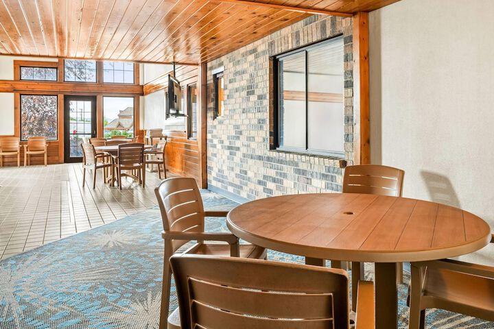 Days Inn by Wyndham Helena