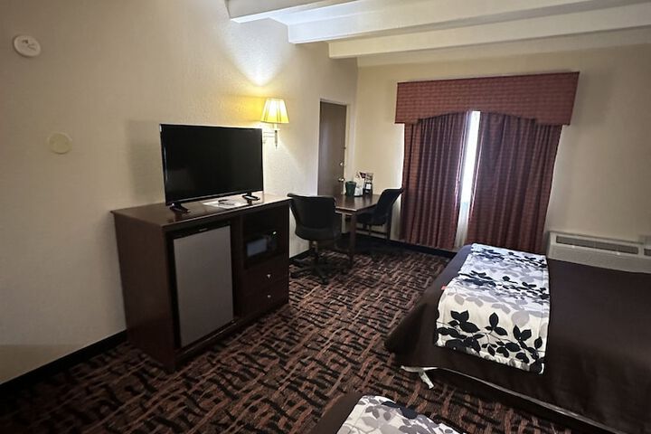 Room 14 of 31