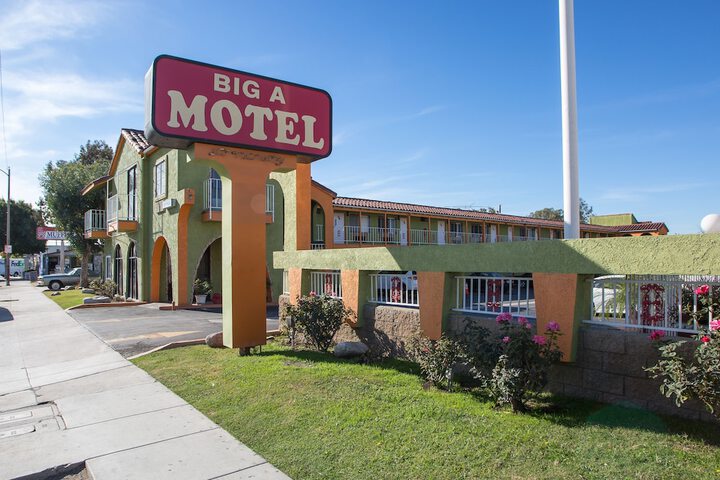 Hotel 6 of 65