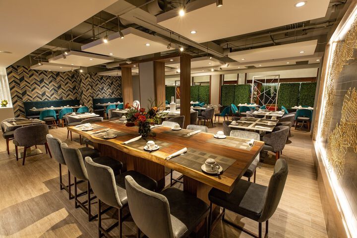 Holiday Inn Toronto Downtown Centre by IHG