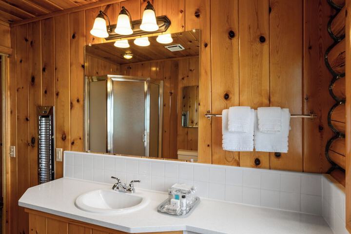 El Western Cabins & Lodges