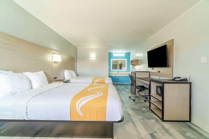 Room 32 of 56