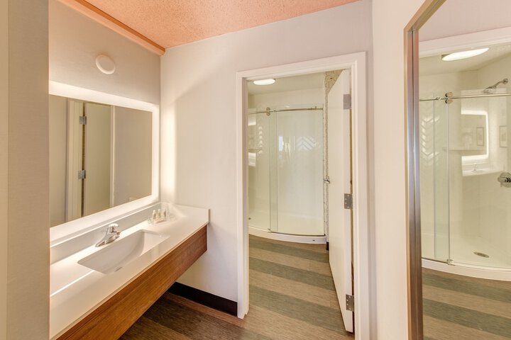 Holiday Inn Auburn-Finger Lakes Region by IHG