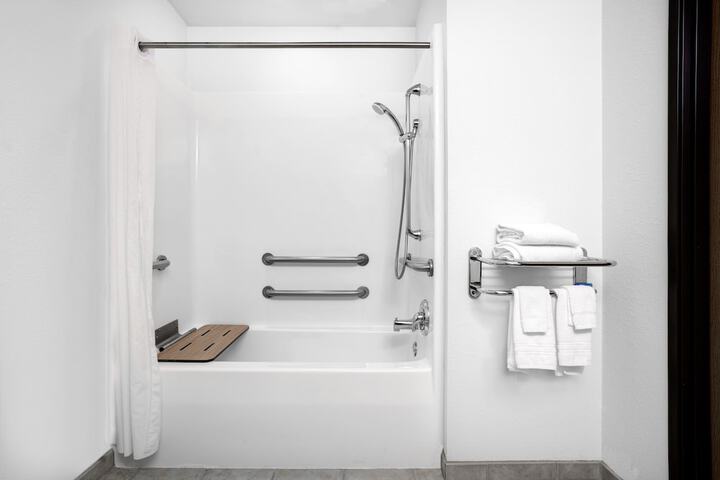 Microtel Inn & Suites by Wyndham Mankato