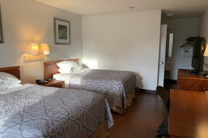 Room 28 of 30