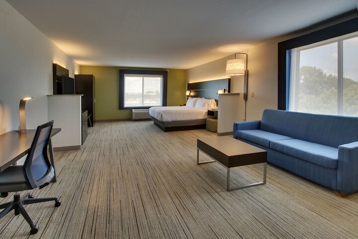 Room 25 of 72